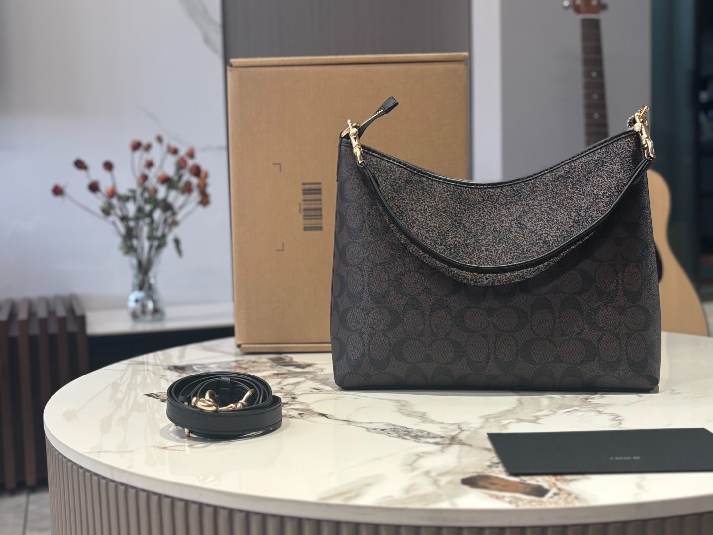 【今日特価】Coach Laurel Hobo Bag - コーチ ローレル ホボ バッグ 【今日特価】Coach Laurel Hobo Bag - コーチ ローレル ホボ バッグ