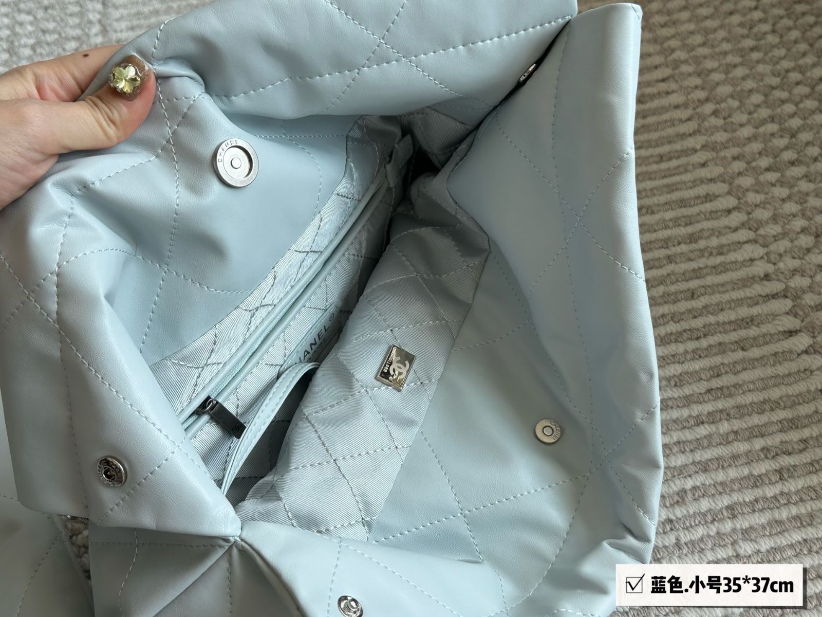 【今日特価】CHANEL Leather Trash Bag シャネル レザー トラッシュ バッグ 【今日特価】CHANEL Leather Trash Bag シャネル レザー トラッシュ バッグ