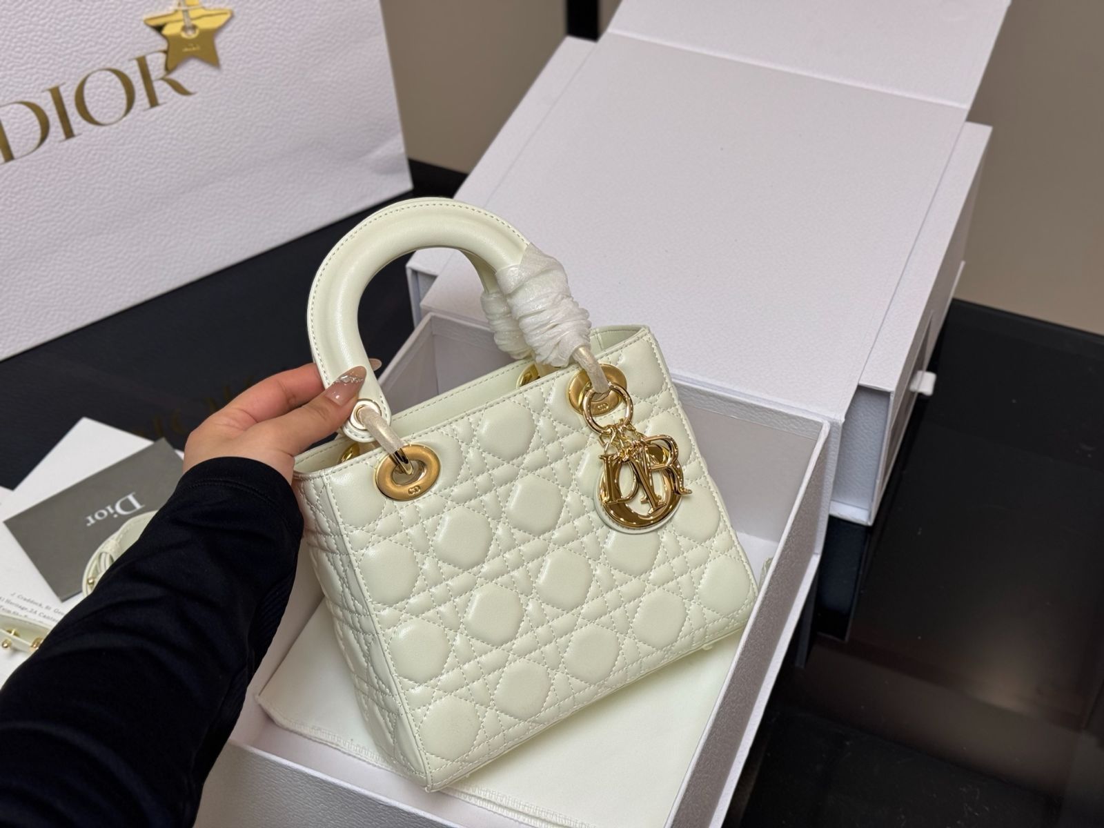 【今日特価】Dior Lady Dior Bag ディオール レディー ディオール バッグ 【今日特価】Dior Lady Dior Bag ディオール レディー ディオール バッグ
