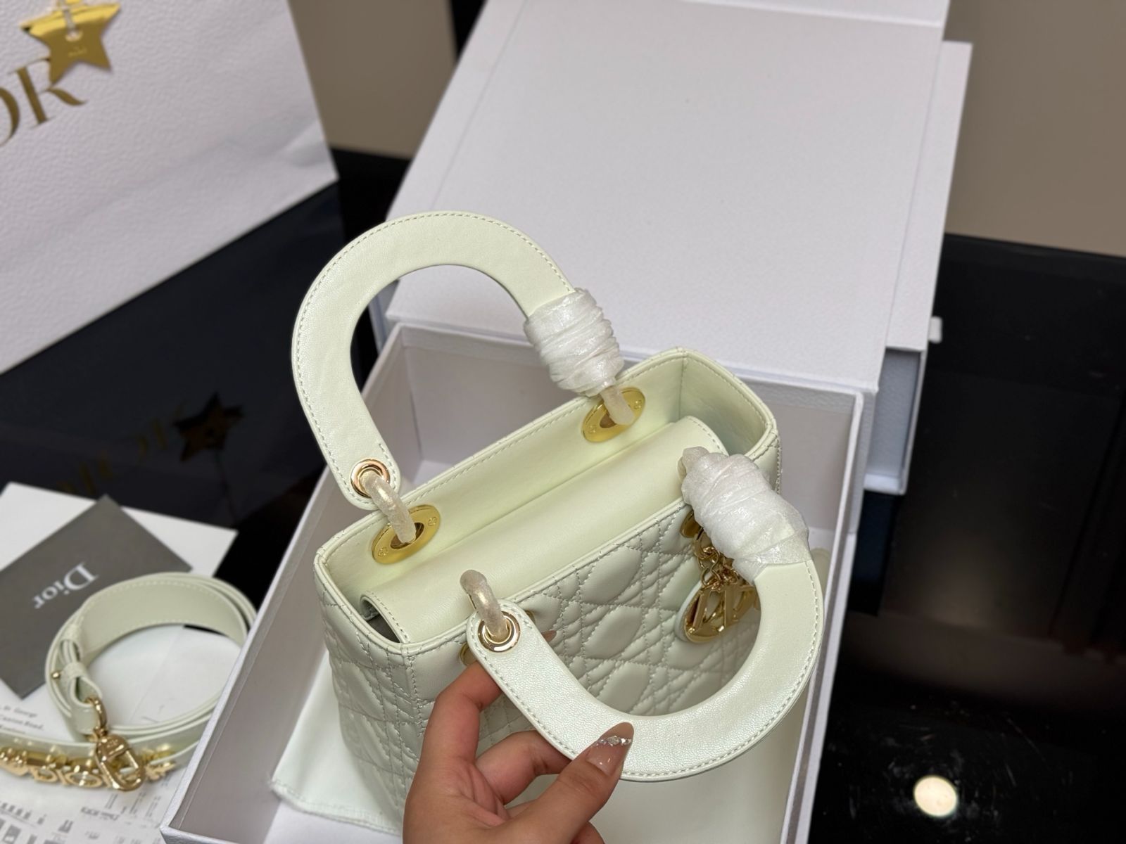 【今日特価】Dior Lady Dior Bag ディオール レディー ディオール バッグ 【今日特価】Dior Lady Dior Bag ディオール レディー ディオール バッグ