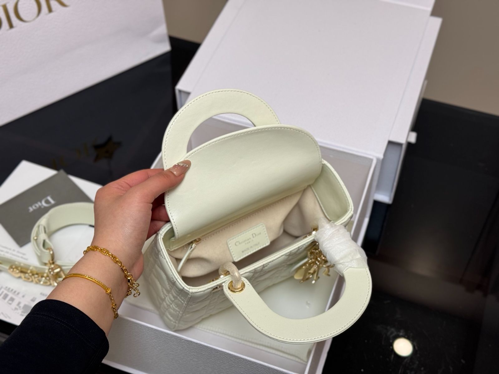 【今日特価】Dior Lady Dior Bag ディオール レディー ディオール バッグ 【今日特価】Dior Lady Dior Bag ディオール レディー ディオール バッグ