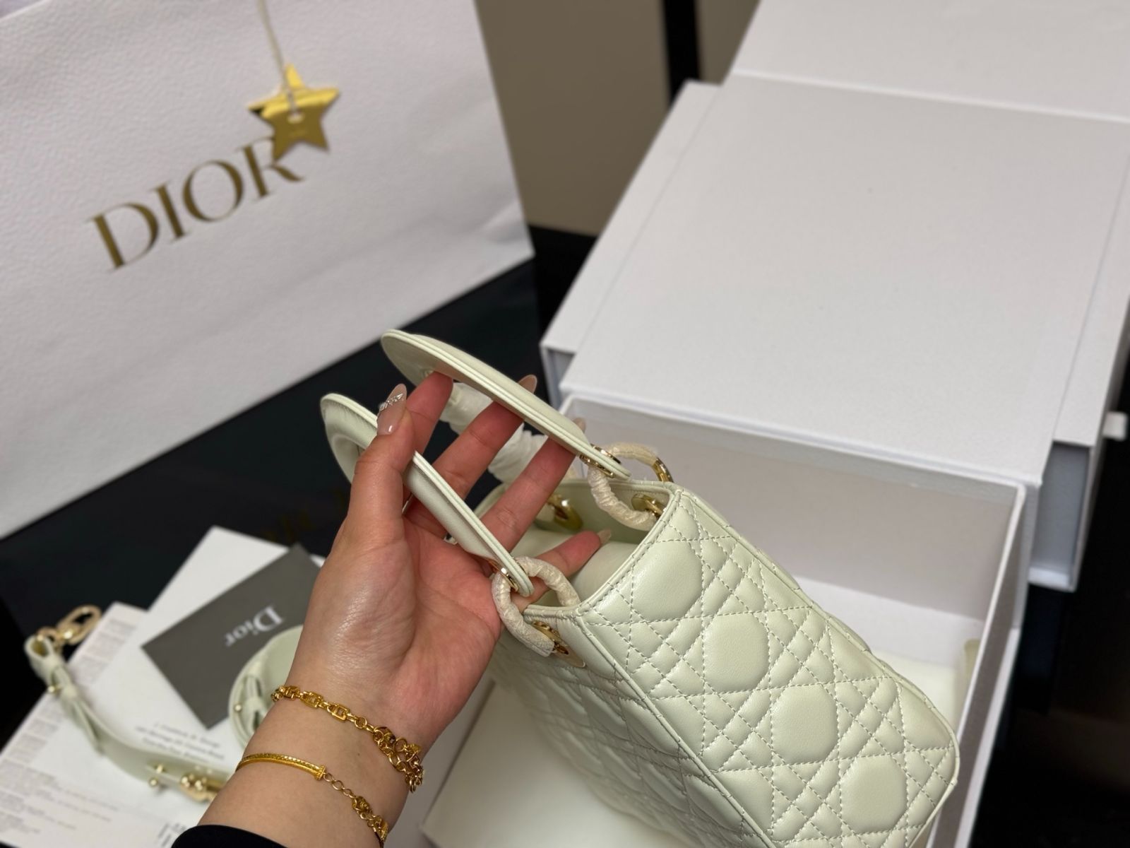 【今日特価】Dior Lady Dior Bag ディオール レディー ディオール バッグ 【今日特価】Dior Lady Dior Bag ディオール レディー ディオール バッグ