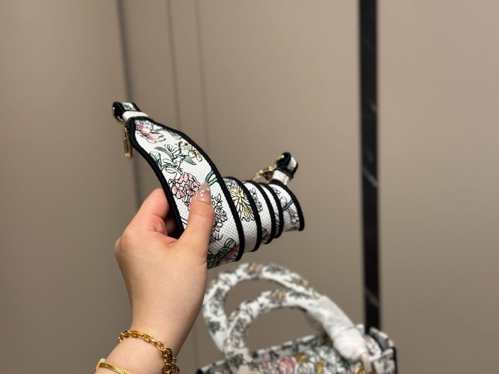 【今日特価】Dior Embroidered Lady Dior Bag ディオール 刺繍 レディー ディオール バッグ