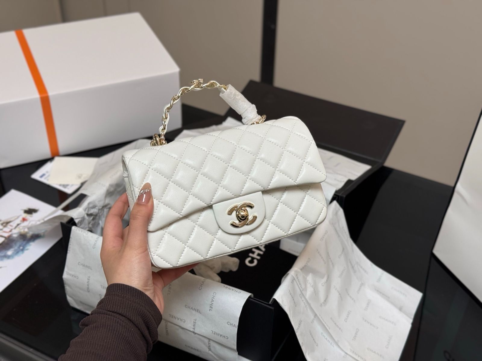 【今日特価】Chanel Mini CF Handle シャネル ミニ CF ハンドル バッグ 【今日特価】Chanel Mini CF Handle シャネル ミニ CF ハンドル バッグ