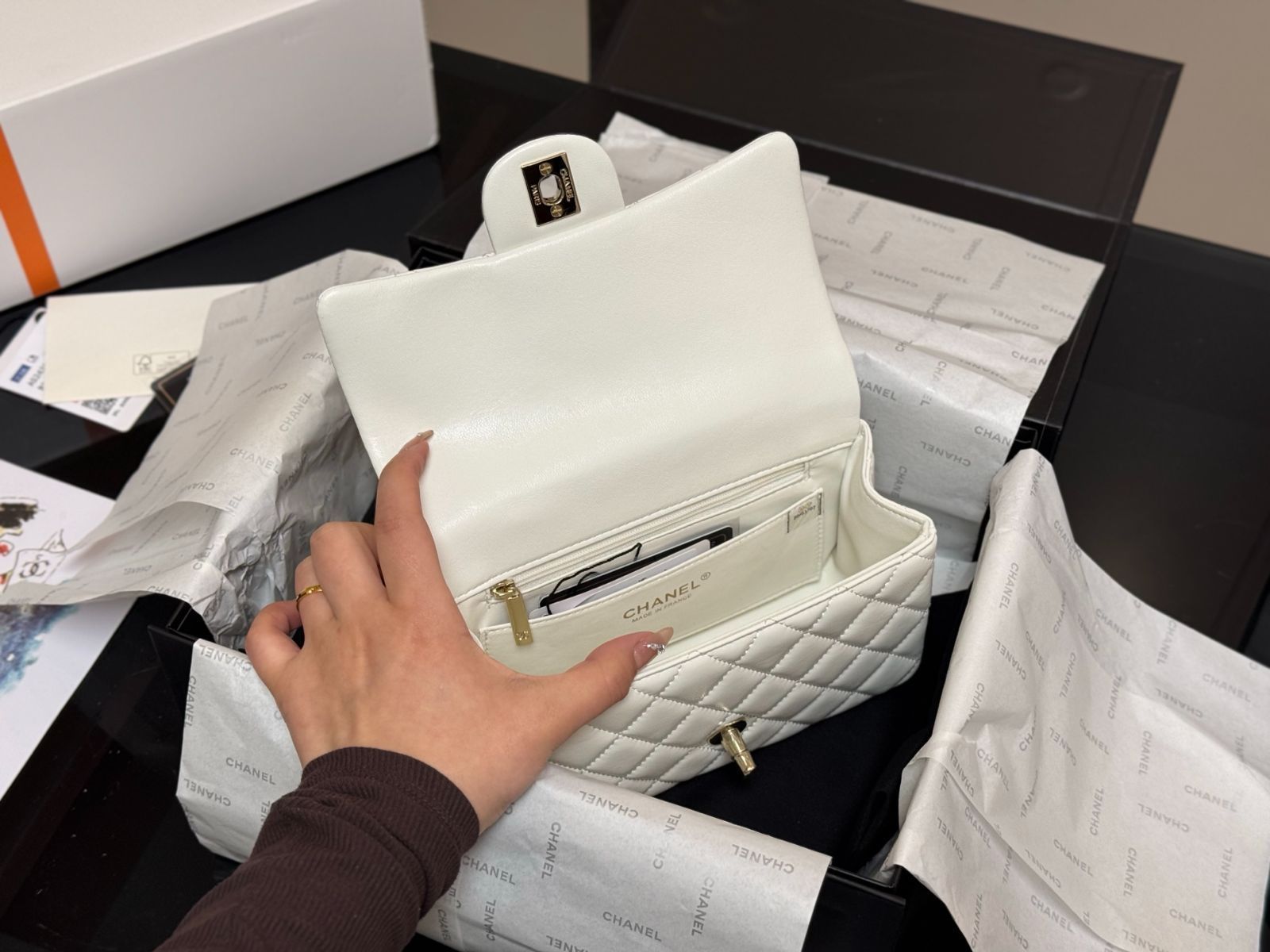 【今日特価】Chanel Mini CF Handle シャネル ミニ CF ハンドル バッグ 【今日特価】Chanel Mini CF Handle シャネル ミニ CF ハンドル バッグ