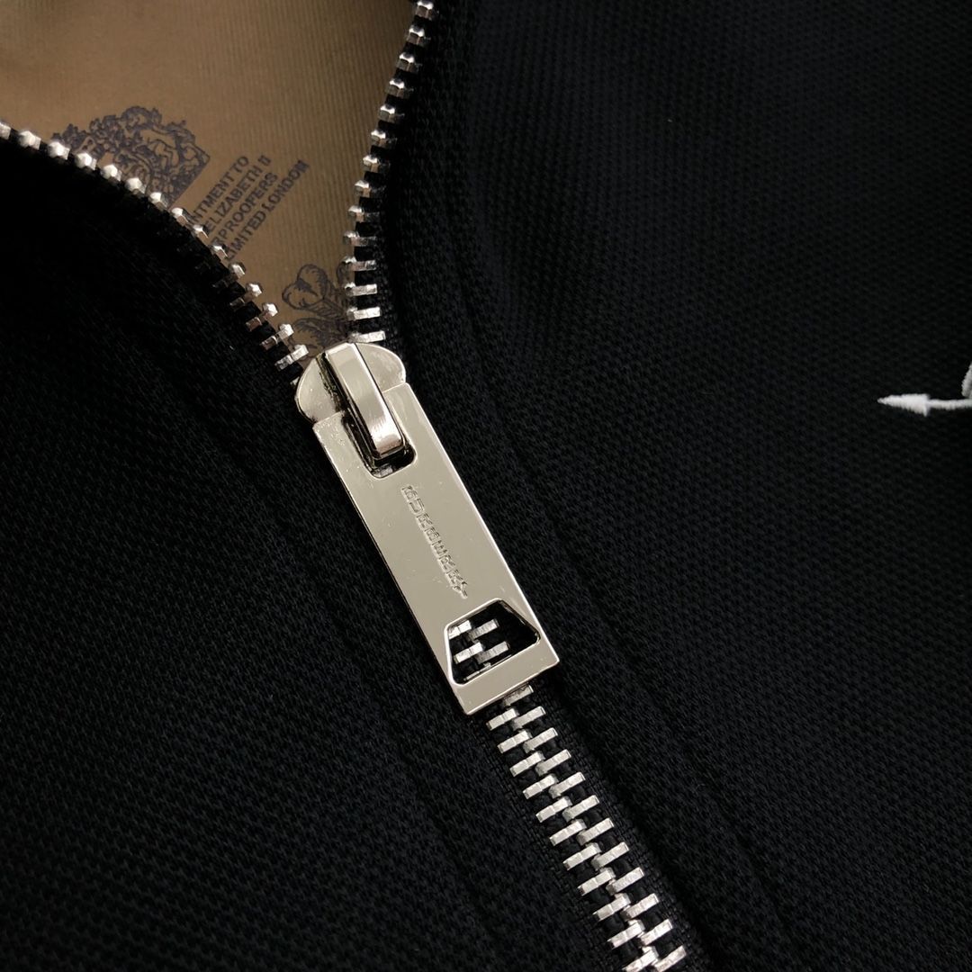 刺繍ロゴ カップルパーカー [本日特価|新品未使用品]