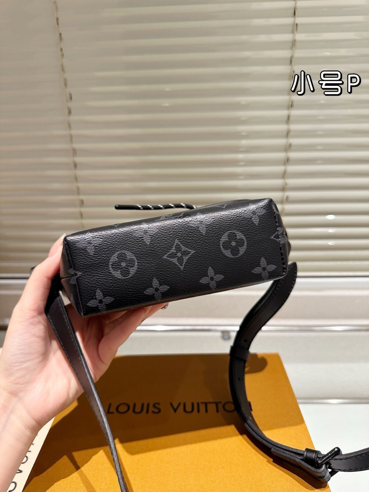 【今日特価】Louis Vuitton District PM メンズ シングルショルダーバッグ 【今日特価】Louis Vuitton District PM メンズ シングルショルダーバッグ