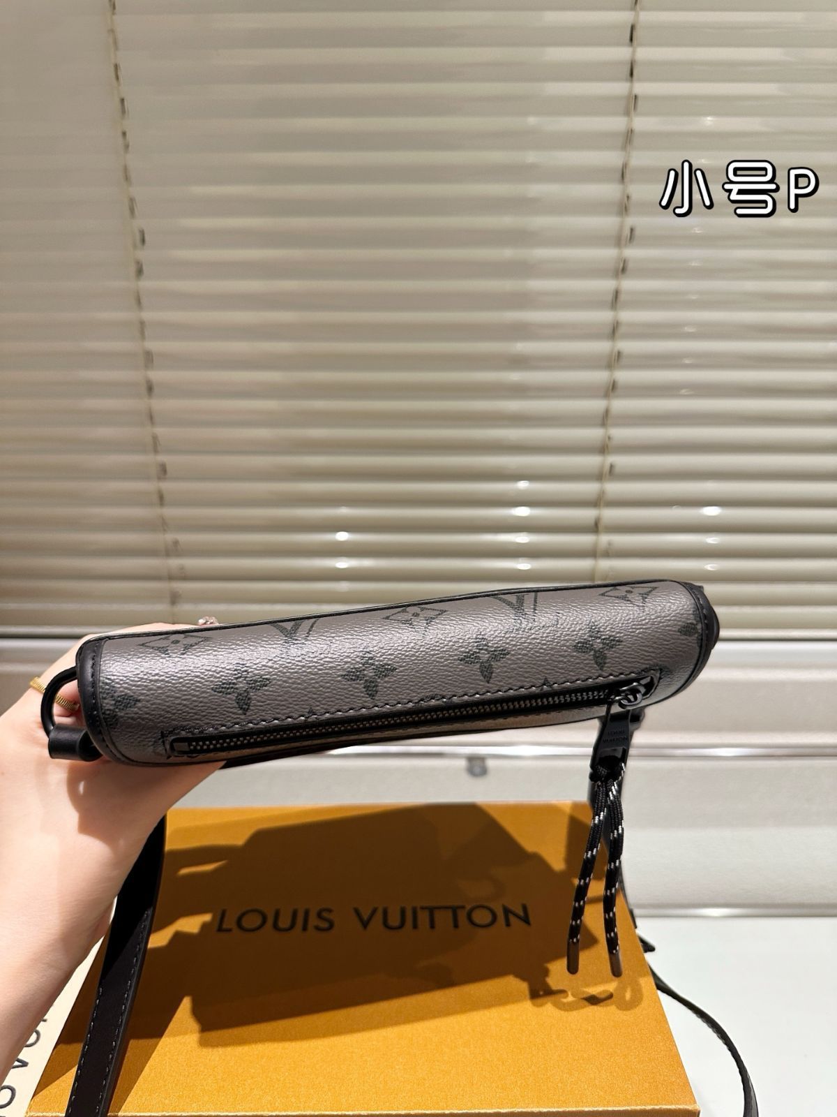 【今日特価】Louis Vuitton District PM メンズ シングルショルダーバッグ 【今日特価】Louis Vuitton District PM メンズ シングルショルダーバッグ