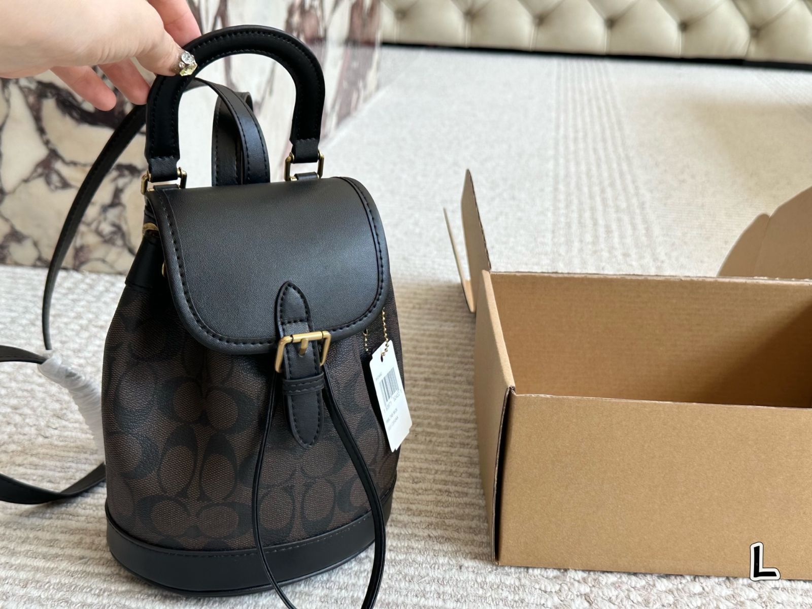 【今日特価】C Brand Backpack - C ブランド ダブルショルダーバッグ 【今日特価】C Brand Backpack - C ブランド ダブルショルダーバッグ