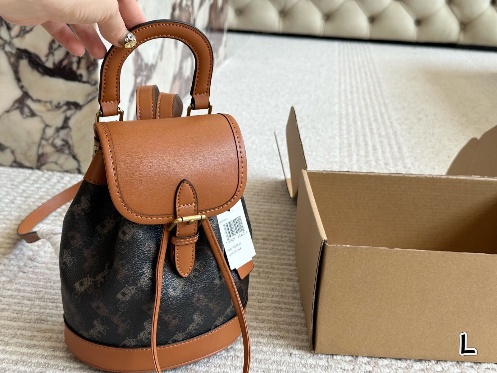 【今日特価】C Brand Backpack - C ブランド ダブルショルダーバッグ 【今日特価】C Brand Backpack - C ブランド ダブルショルダーバッグ