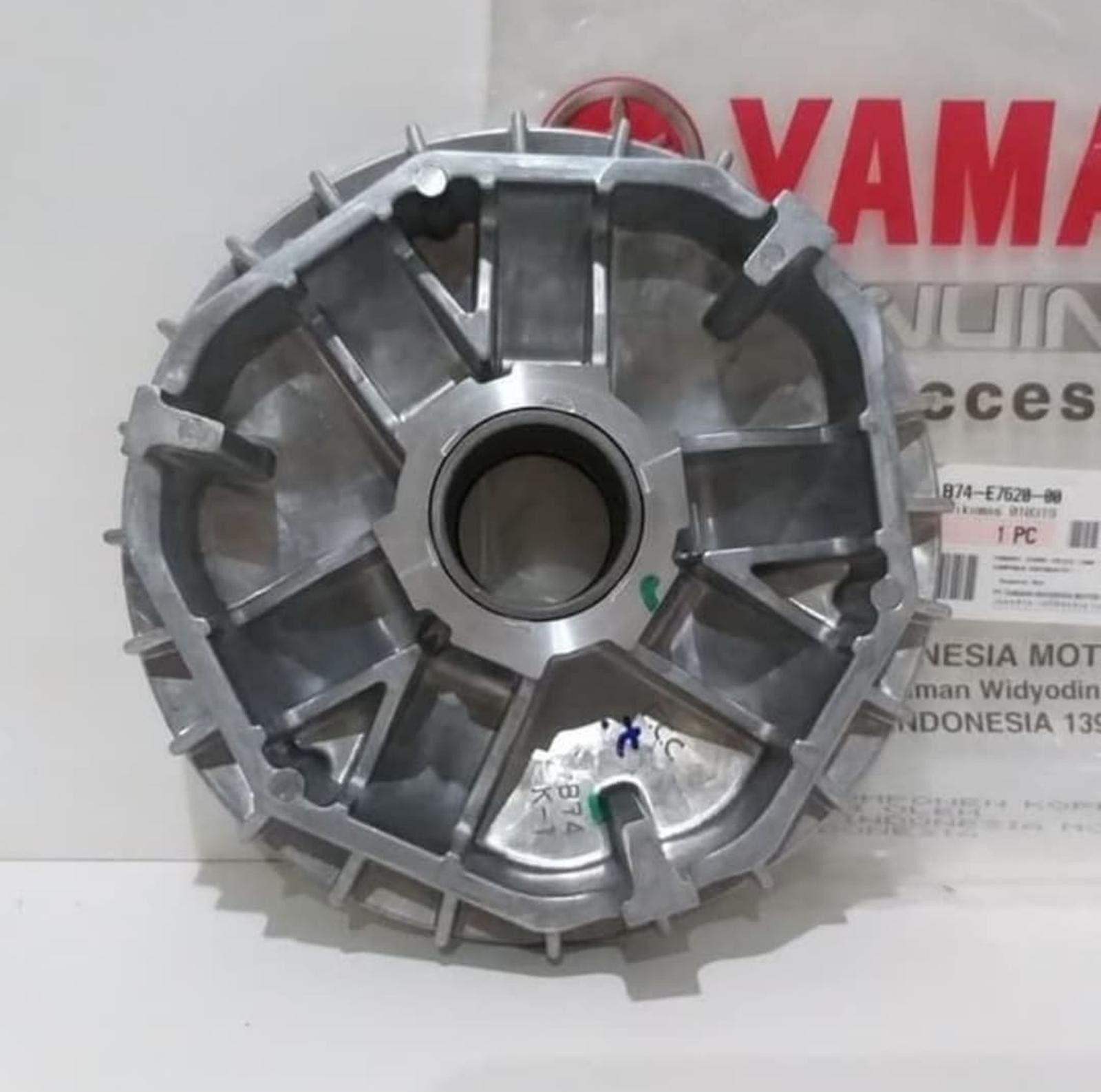 ヤマハ 純正 B74-E7620-00 プライマリスライディングシーブコンプリート プーリー XMAX 250 TRICITY 300 トリシティ 300 YAMAHA GENUINE PARTS