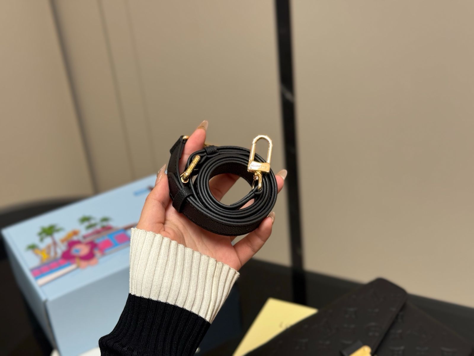 【今日特価】LV 牛皮 クラシックメッセンジャーバッグ