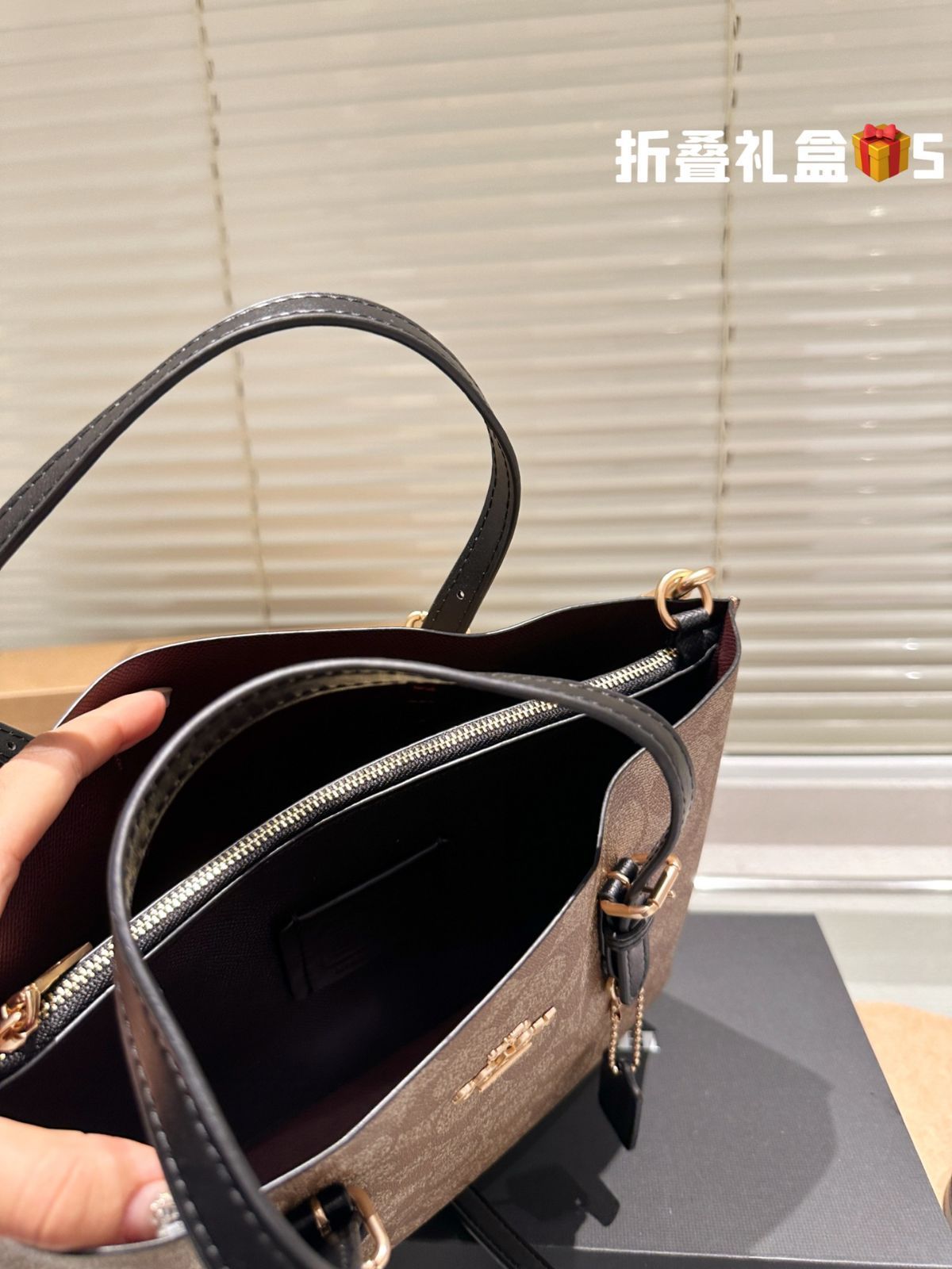 【今日特価】COACH Mollie 25 トートバッグ スーパーポピュラーショッピングバッグ