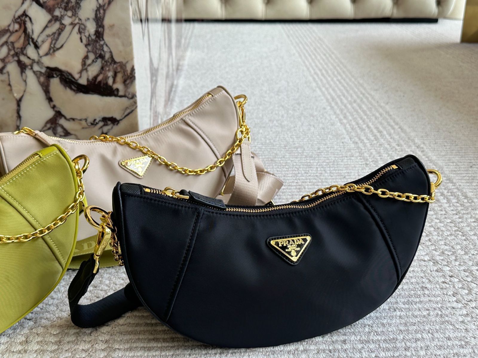 【今日特価】Prada Sling Bag - プラダ スリングバッグ
