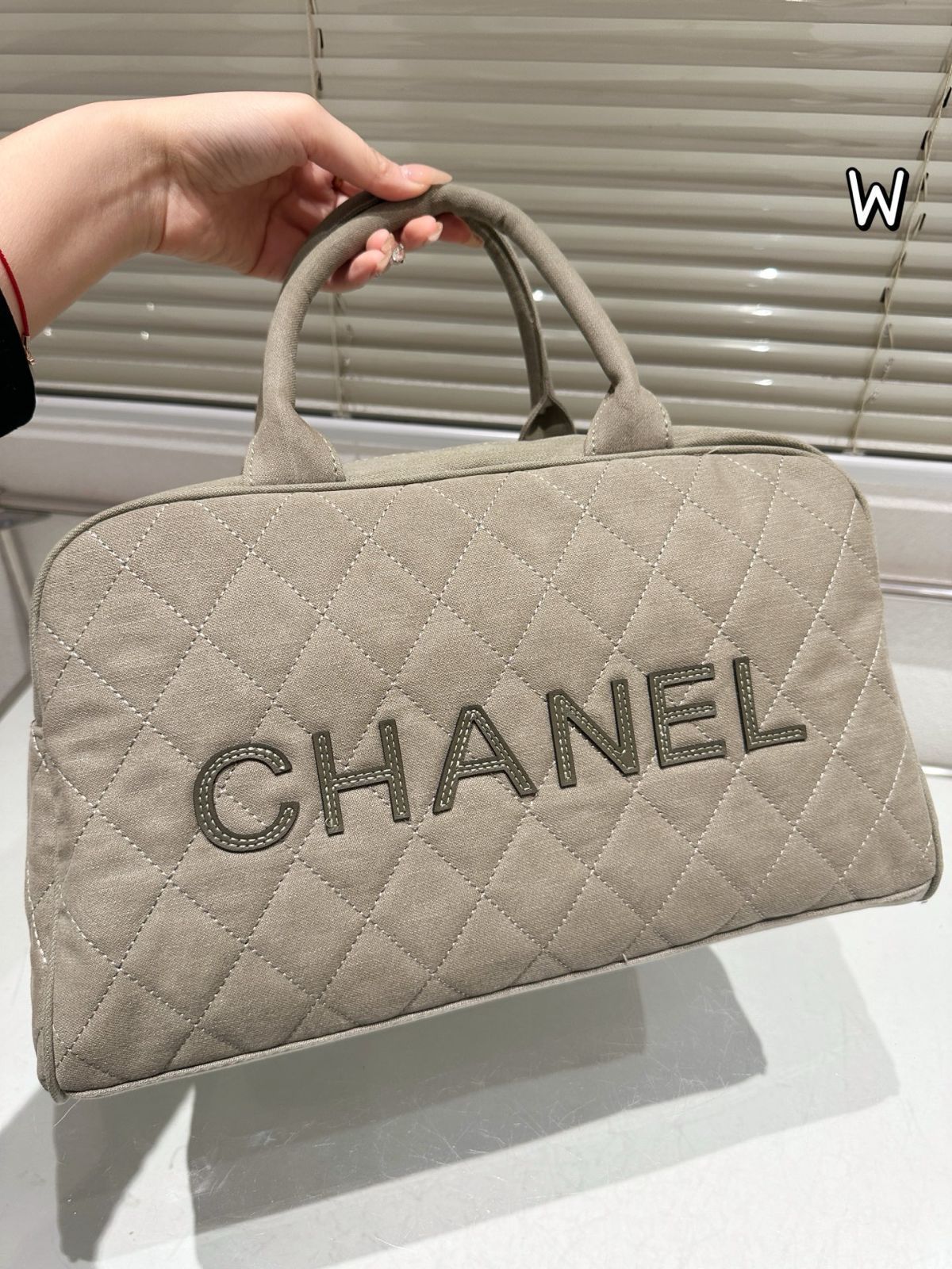 【今日特価】Vintage CHANEL 中古 フィットネスバッグ
