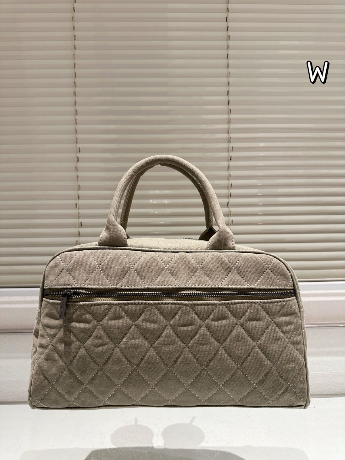 【今日特価】Vintage CHANEL 中古 フィットネスバッグ