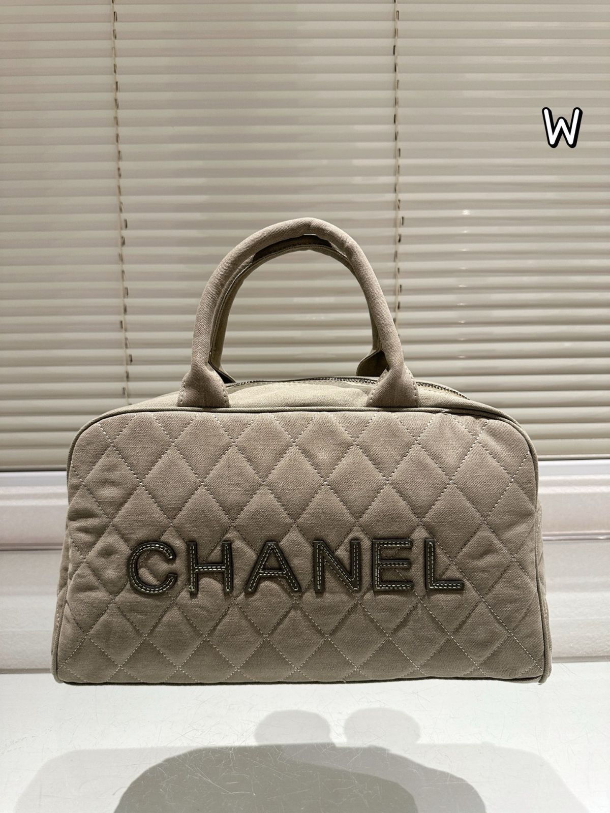 【今日特価】Vintage CHANEL 中古 フィットネスバッグ