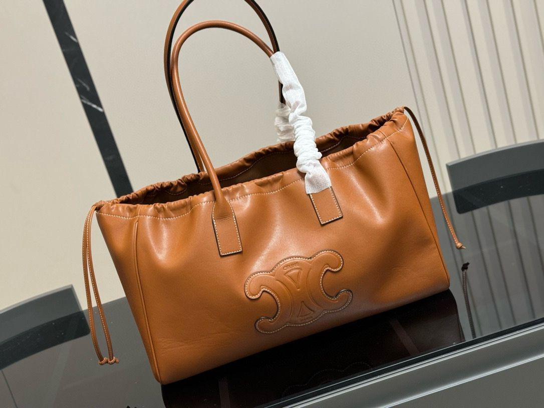 【今日特価】Celine Triomphe Retro Crossbody Tote Bag - セリーヌ トリオンフェ レトロ クロスボディ トートバッグ