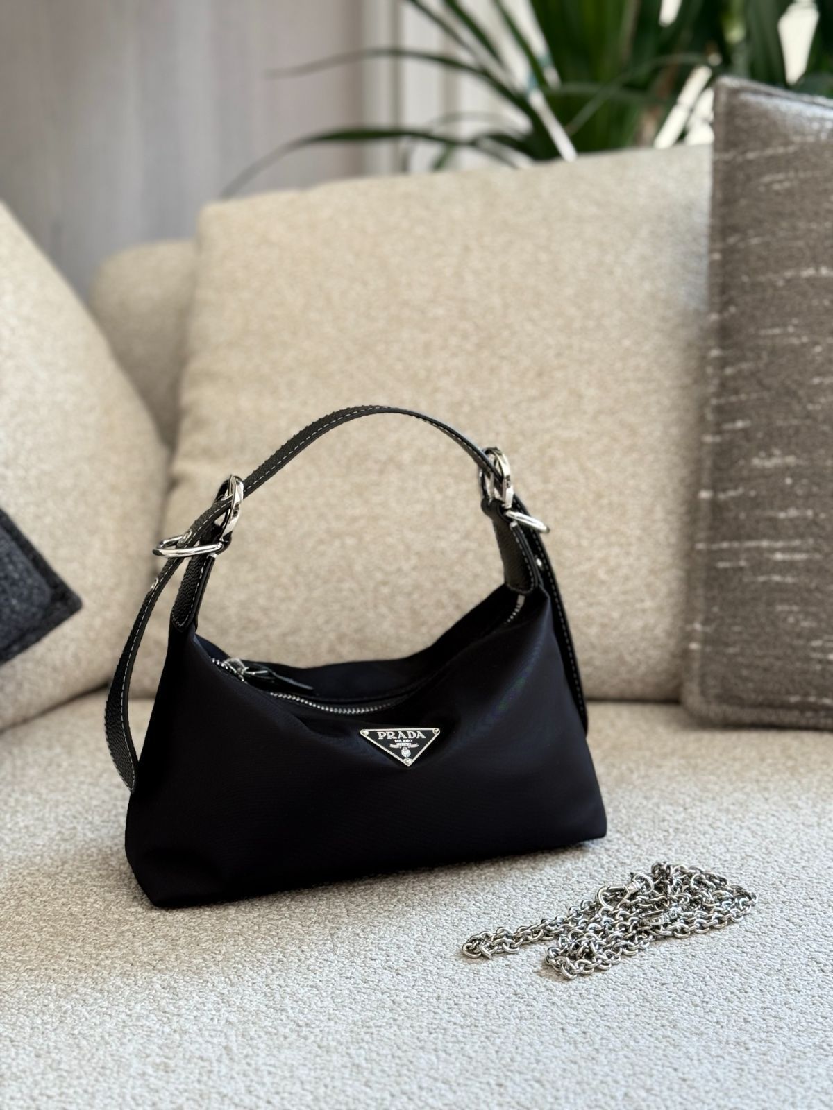 【今日特価】Prada Vintage Dumpling Tote ヴィンテージダンプリングトートバッグ