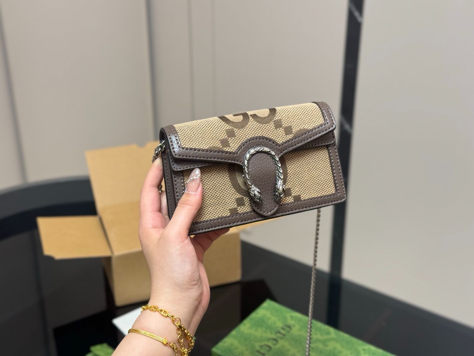 【今日特価】Gucci Dionysus グッチ ダイオニーサス ミニバッグ 【今日特価】Gucci Dionysus グッチ ダイオニーサス ミニバッグ