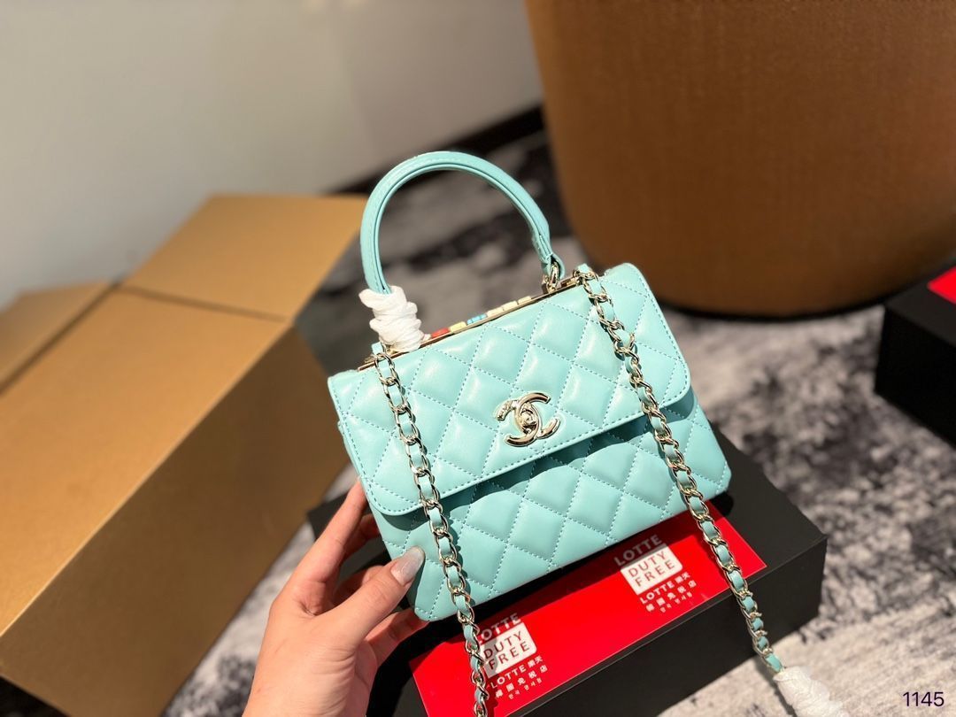【Chanel】今日特価!シャネル Trendy CC 魅力満載のバッグ 【Chanel】今日特価!シャネル Trendy CC 魅力満載のバッグ