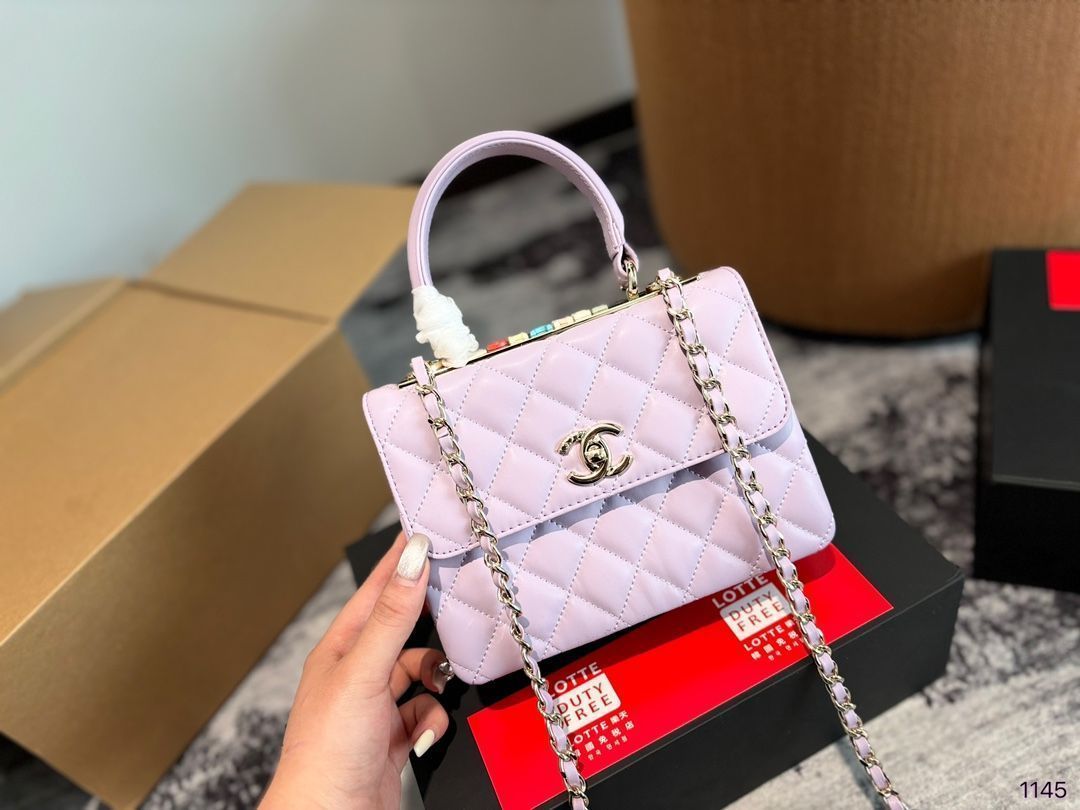 【Chanel】今日特価!シャネル Trendy CC 魅力満載のバッグ 【Chanel】今日特価!シャネル Trendy CC 魅力満載のバッグ