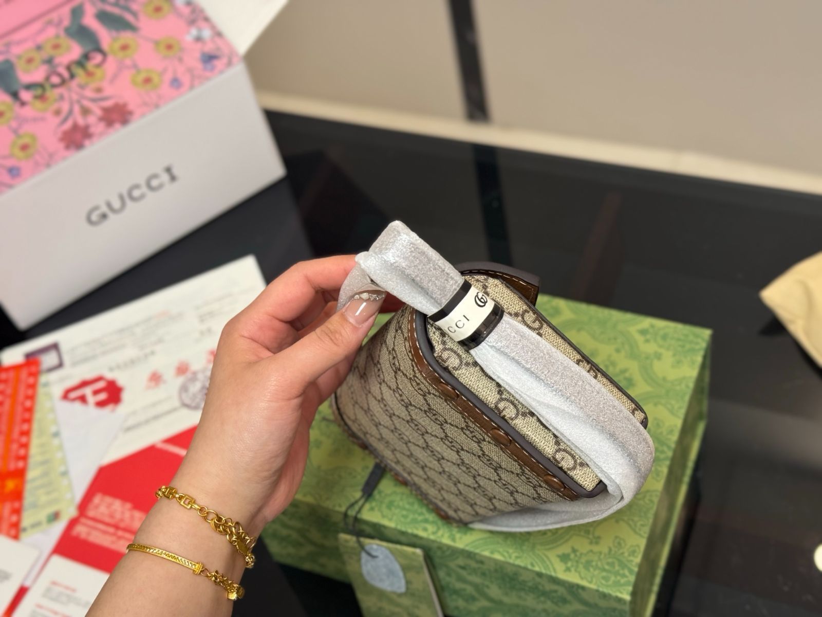 【今日特価】Gucci 1955 スマホバッグ