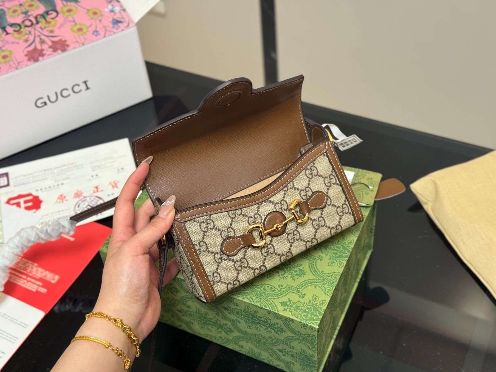 【今日特価】Gucci 1955 スマホバッグ