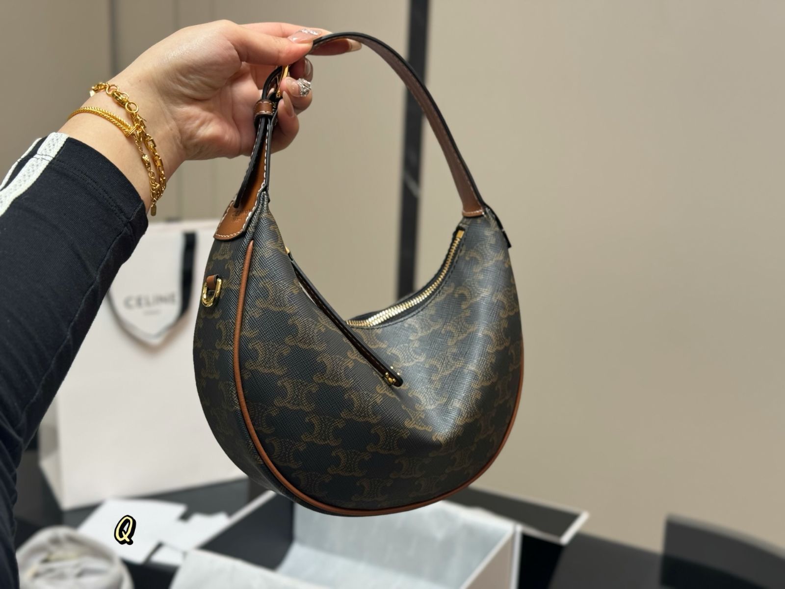 【今日特価】Celine Lulu Armpit Bag - セリーヌ ルル アンダーアームバッグ