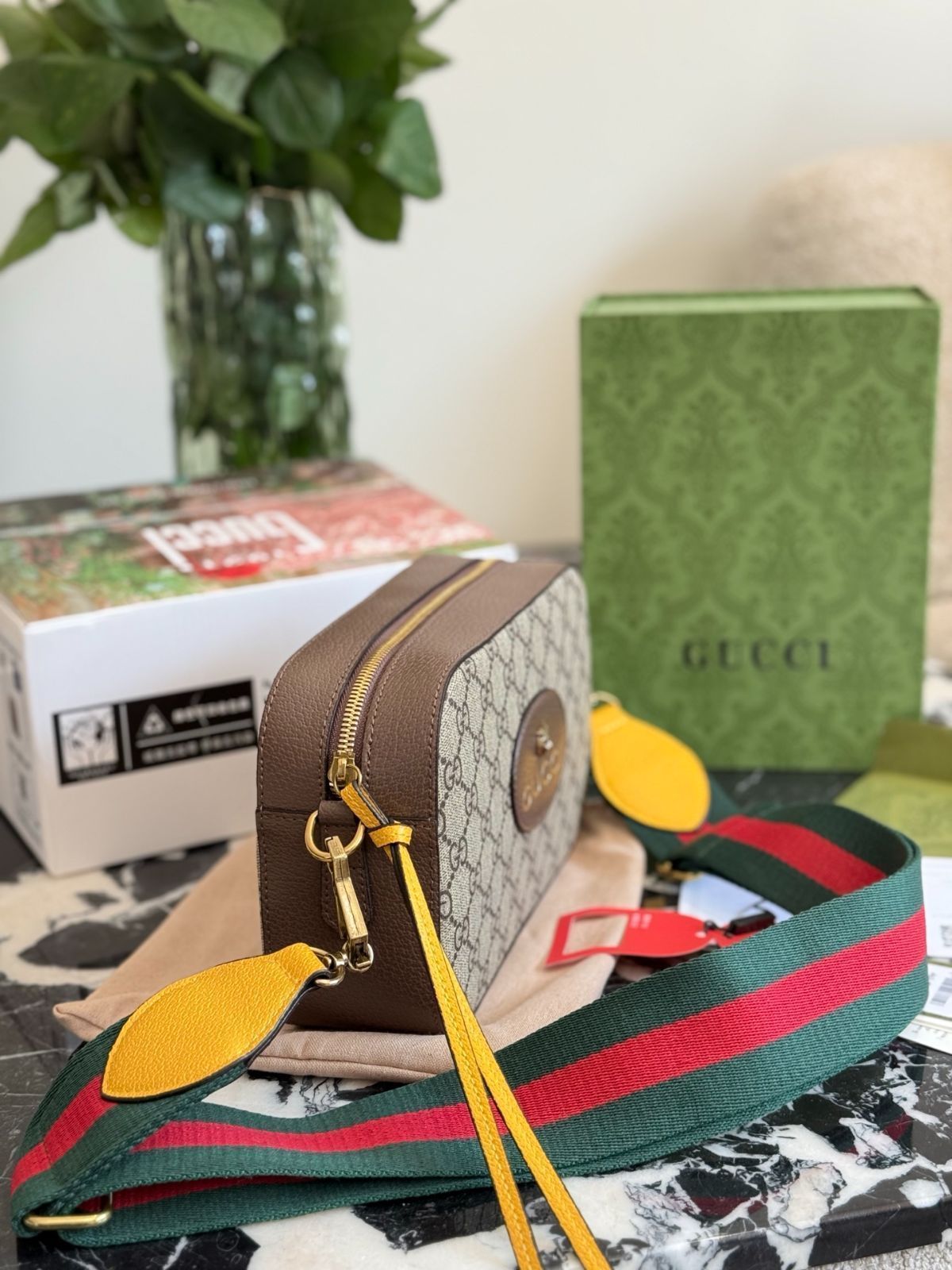 【今日特価】Gucci Tiger Head Camera Bag グッチ トラヘッド カメラバッグ 【今日特価】Gucci Tiger Head Camera Bag グッチ トラヘッド カメラバッグ
