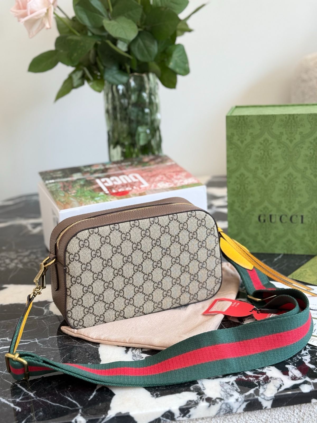 【今日特価】Gucci Tiger Head Camera Bag グッチ トラヘッド カメラバッグ 【今日特価】Gucci Tiger Head Camera Bag グッチ トラヘッド カメラバッグ