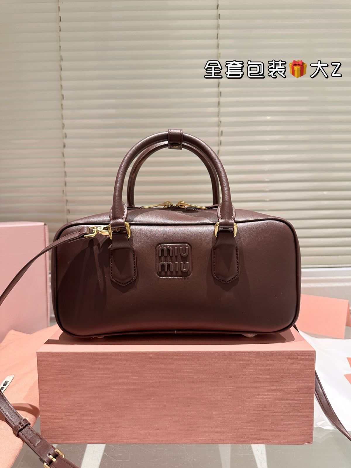 【今日特価】Miu Miu Limited Edition Camera Bag ミュウミュウ 限定版 カメラバッグ