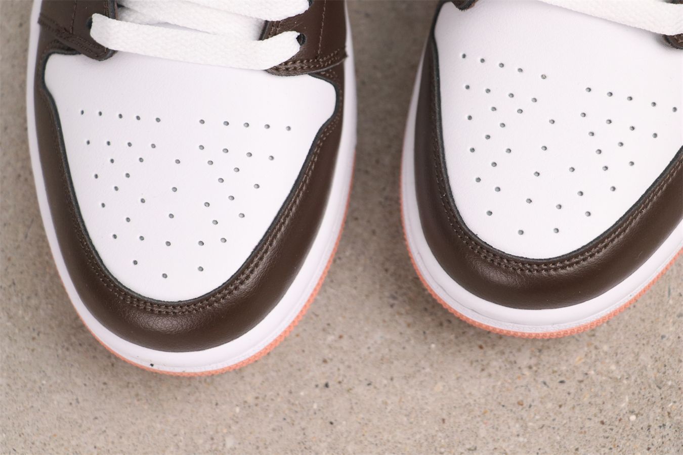 【今日特価】Air Jordan DC0774-182 エアジョーダン DC0774-182 ホワイト & ブラウン & ピンク