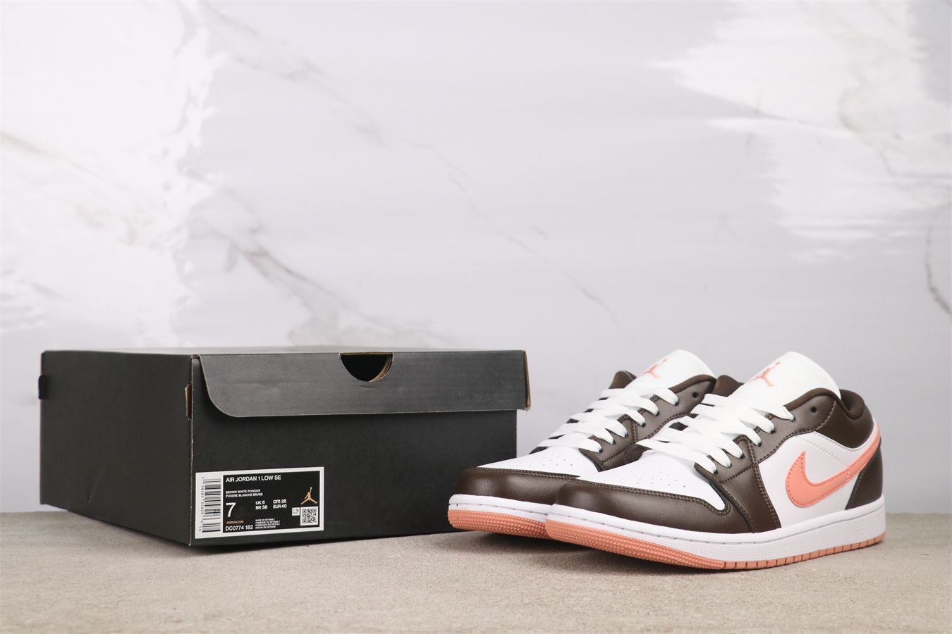 【今日特価】Air Jordan DC0774-182 エアジョーダン DC0774-182 ホワイト & ブラウン & ピンク