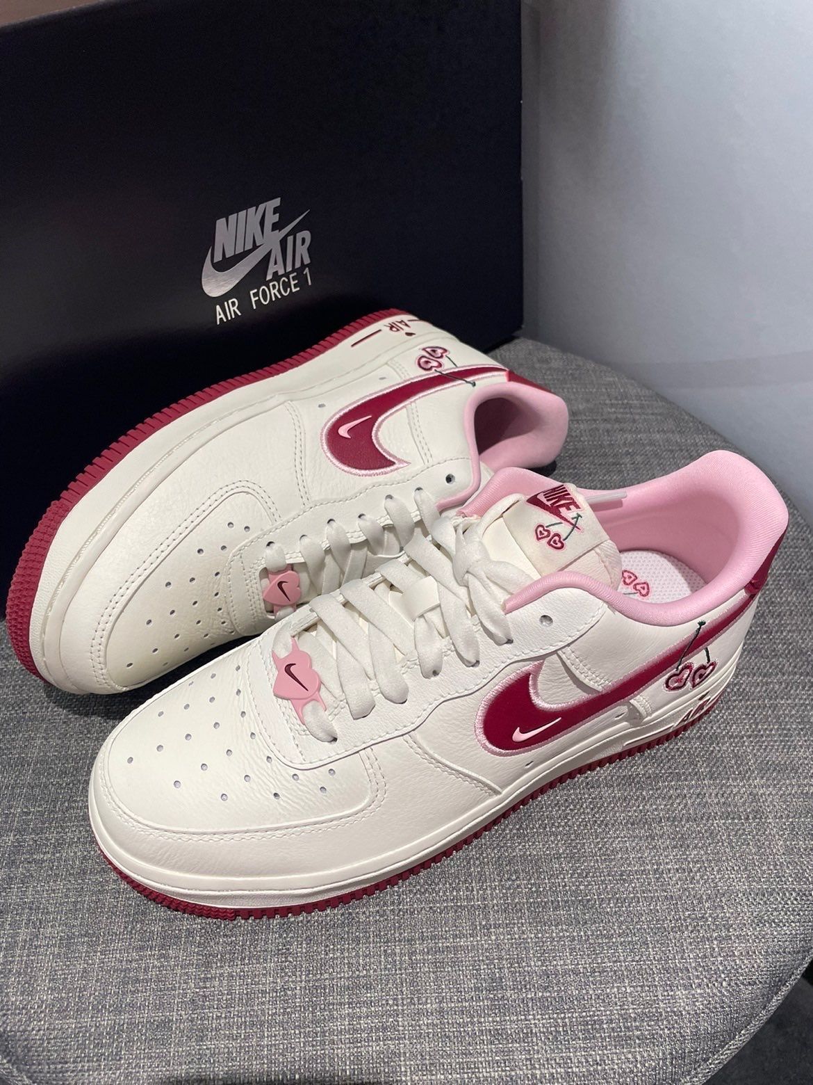 Nike ナイキ ウィメンズ エアフォース1 ロー バレンタインデー ナイキ FD4616-161 ウィメンズ レディース スニーカー ランニングシューズ 21SN-FD4616-161