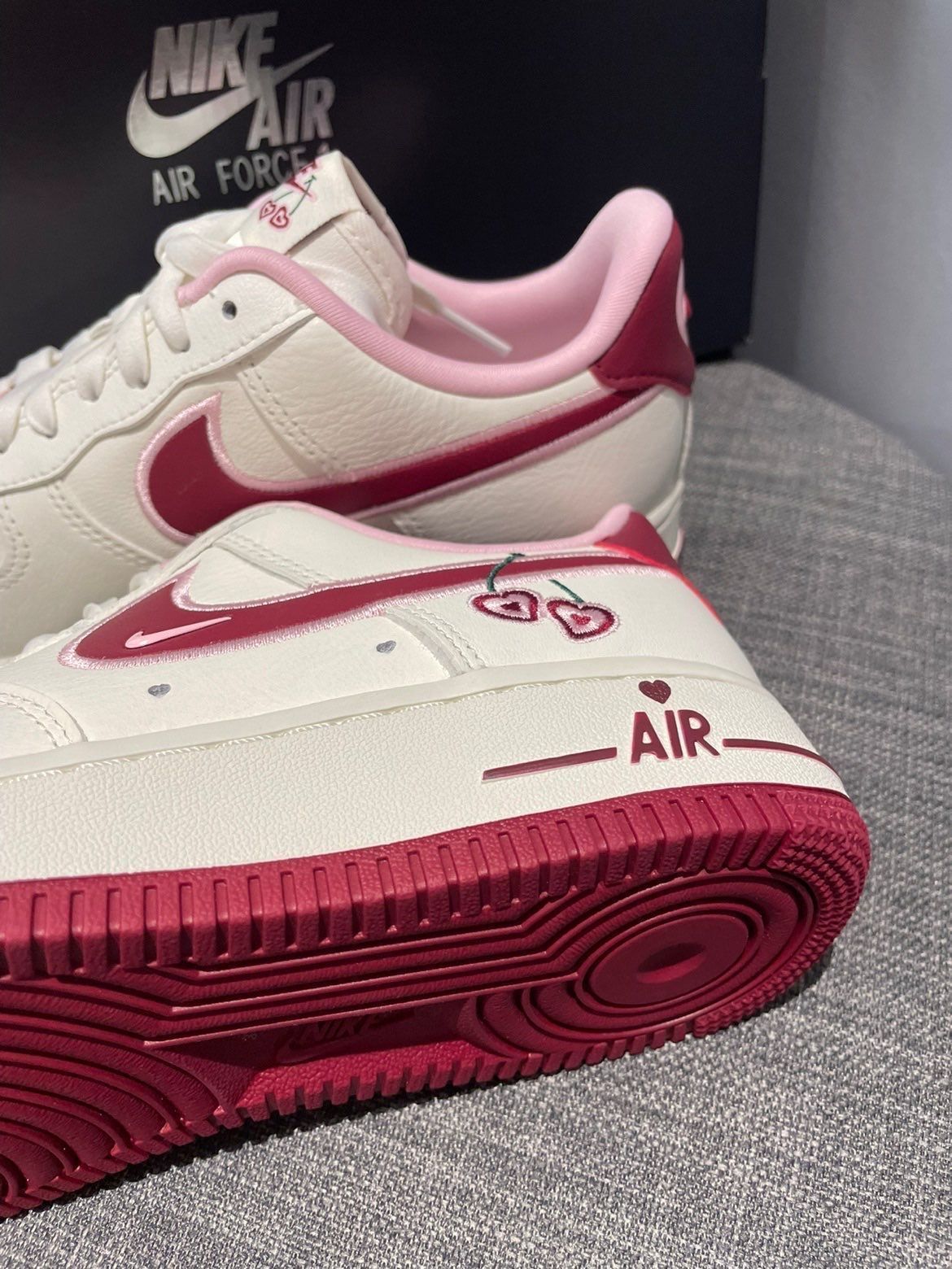 Nike ナイキ ウィメンズ エアフォース1 ロー バレンタインデー ナイキ FD4616-161 ウィメンズ レディース スニーカー ランニングシューズ 21SN-FD4616-161