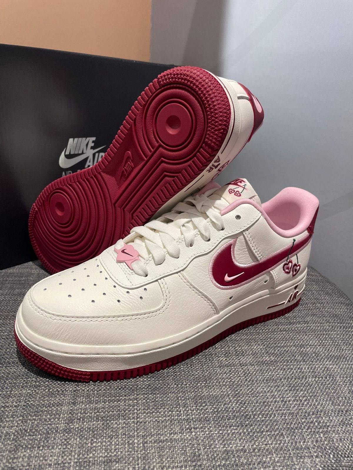 Nike ナイキ ウィメンズ エアフォース1 ロー バレンタインデー ナイキ FD4616-161 ウィメンズ レディース スニーカー ランニングシューズ 21SN-FD4616-161