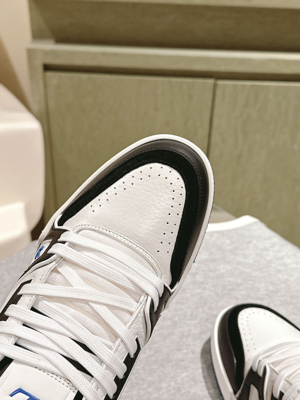 Louis Vuitton trainer 黒い運動靴 Louis Vuitton trainer 黒い運動靴