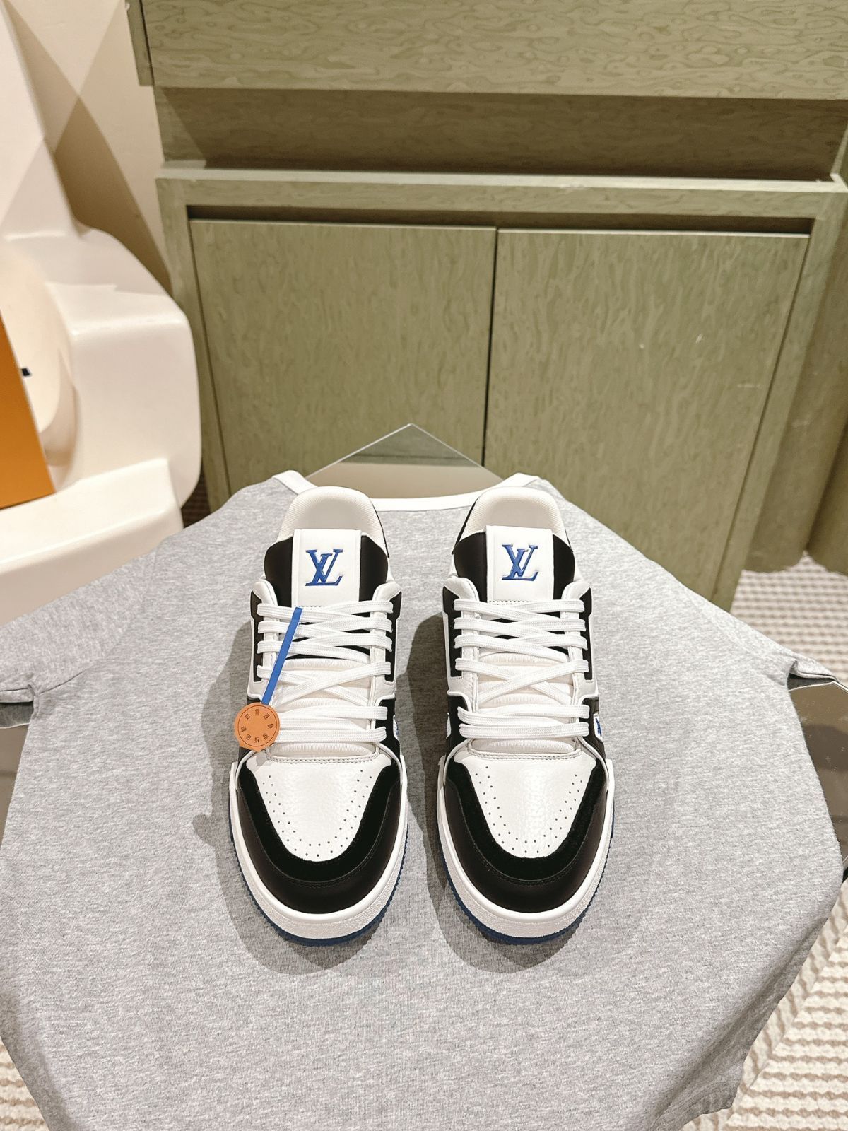 Louis Vuitton trainer 黒い運動靴 Louis Vuitton trainer 黒い運動靴