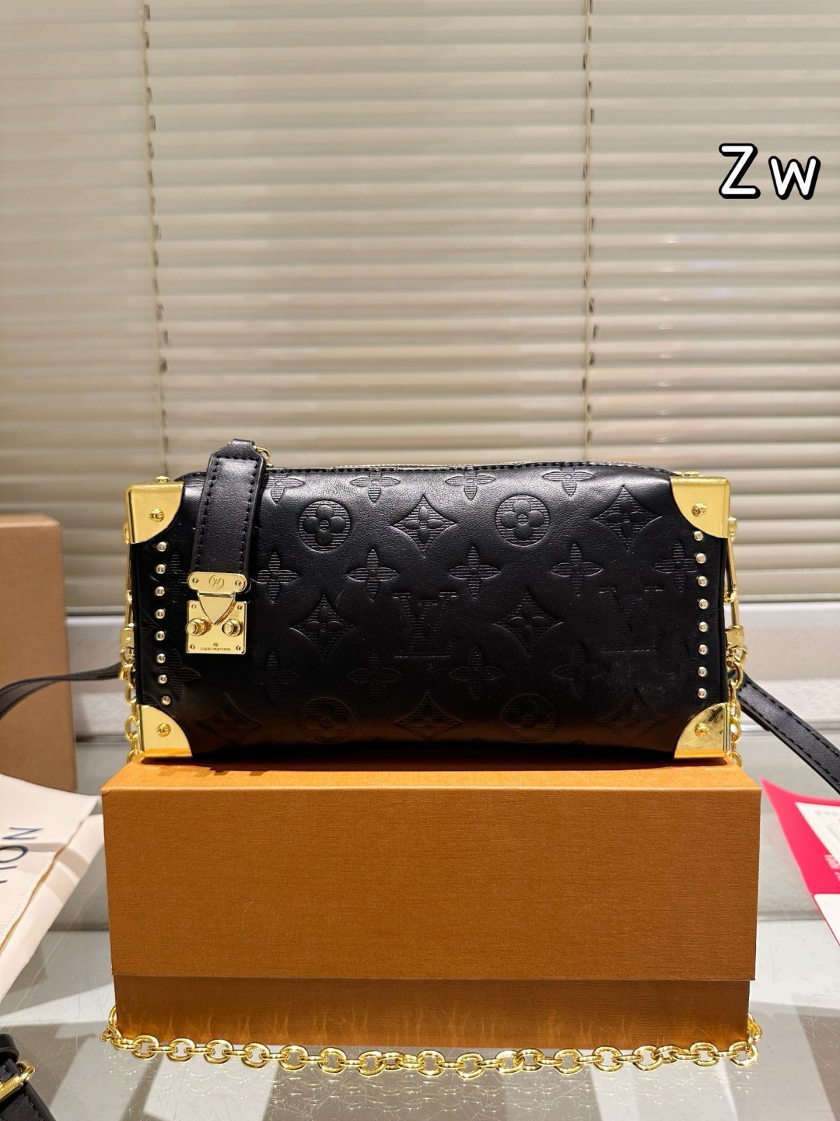 【今日特価】Liu Yifei's Favorite! LV Slim Trunk Soft Box 劉亦菲おすすめ！LV スリム トランク ソフト ボックス
