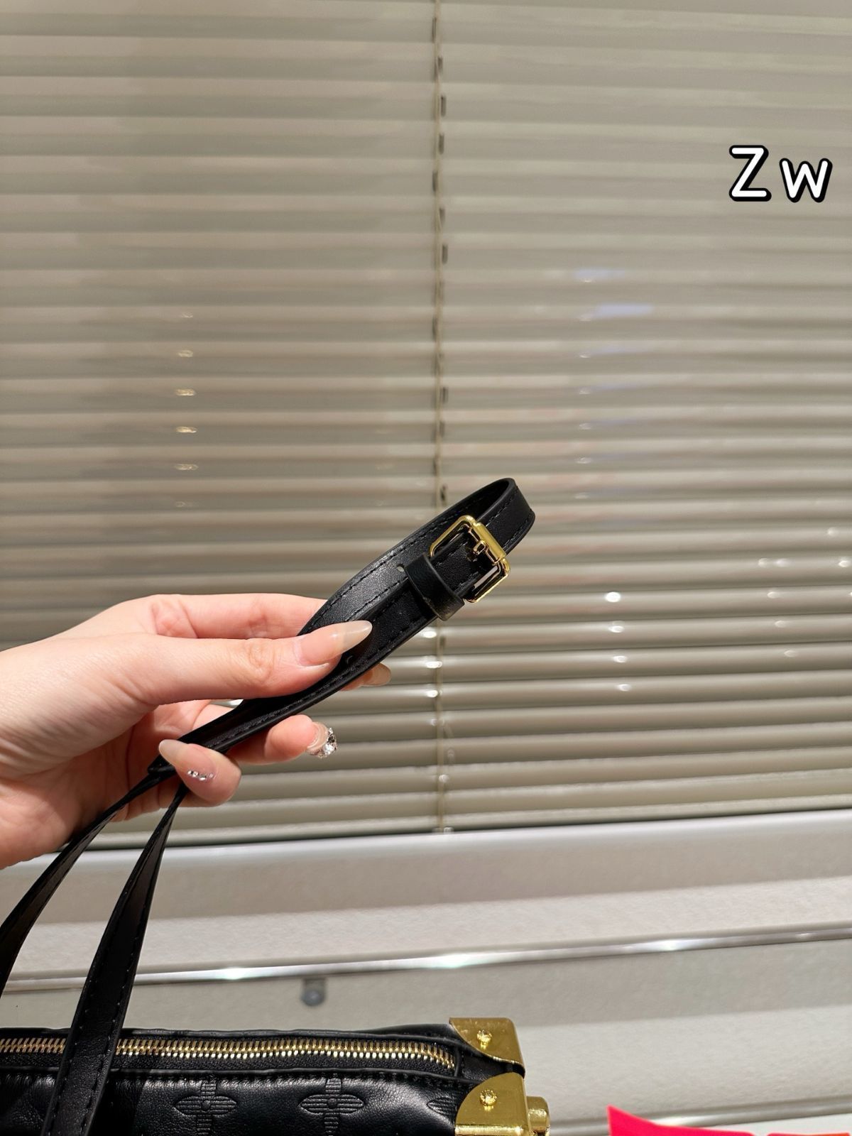 【今日特価】Liu Yifei's Favorite! LV Slim Trunk Soft Box 劉亦菲おすすめ！LV スリム トランク ソフト ボックス