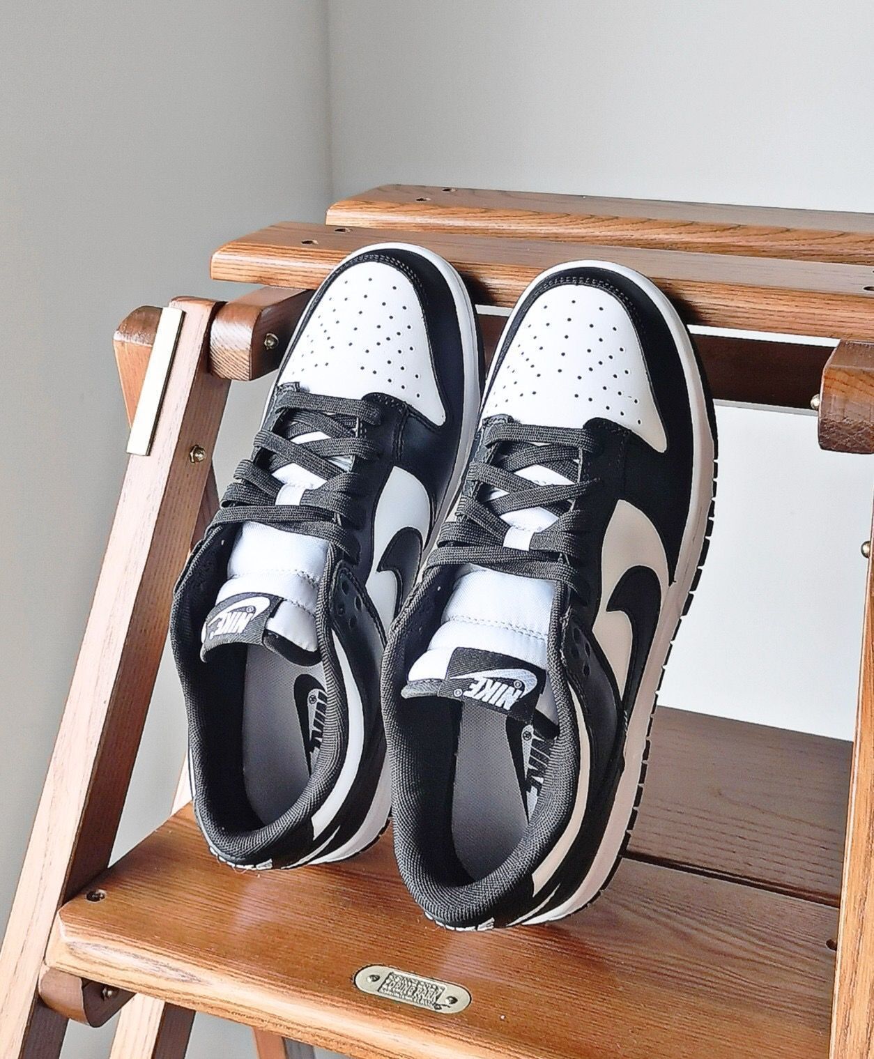 ナイキ dunk low 白黒パンダ｜本日限定特価｜新品未使用