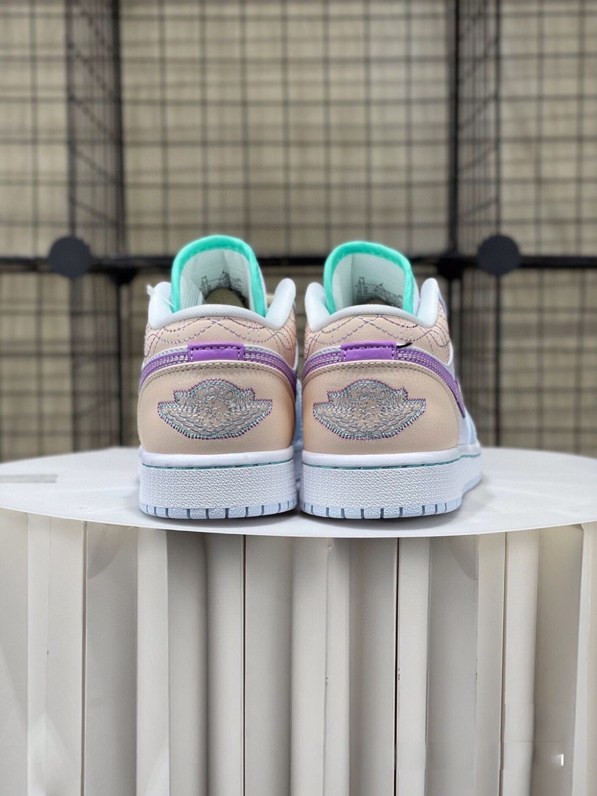 お値下げしました??即購入 箱付新品?? Air Jordan 1 Low AJ1 FV3623-151 男女兼用ジョーダン