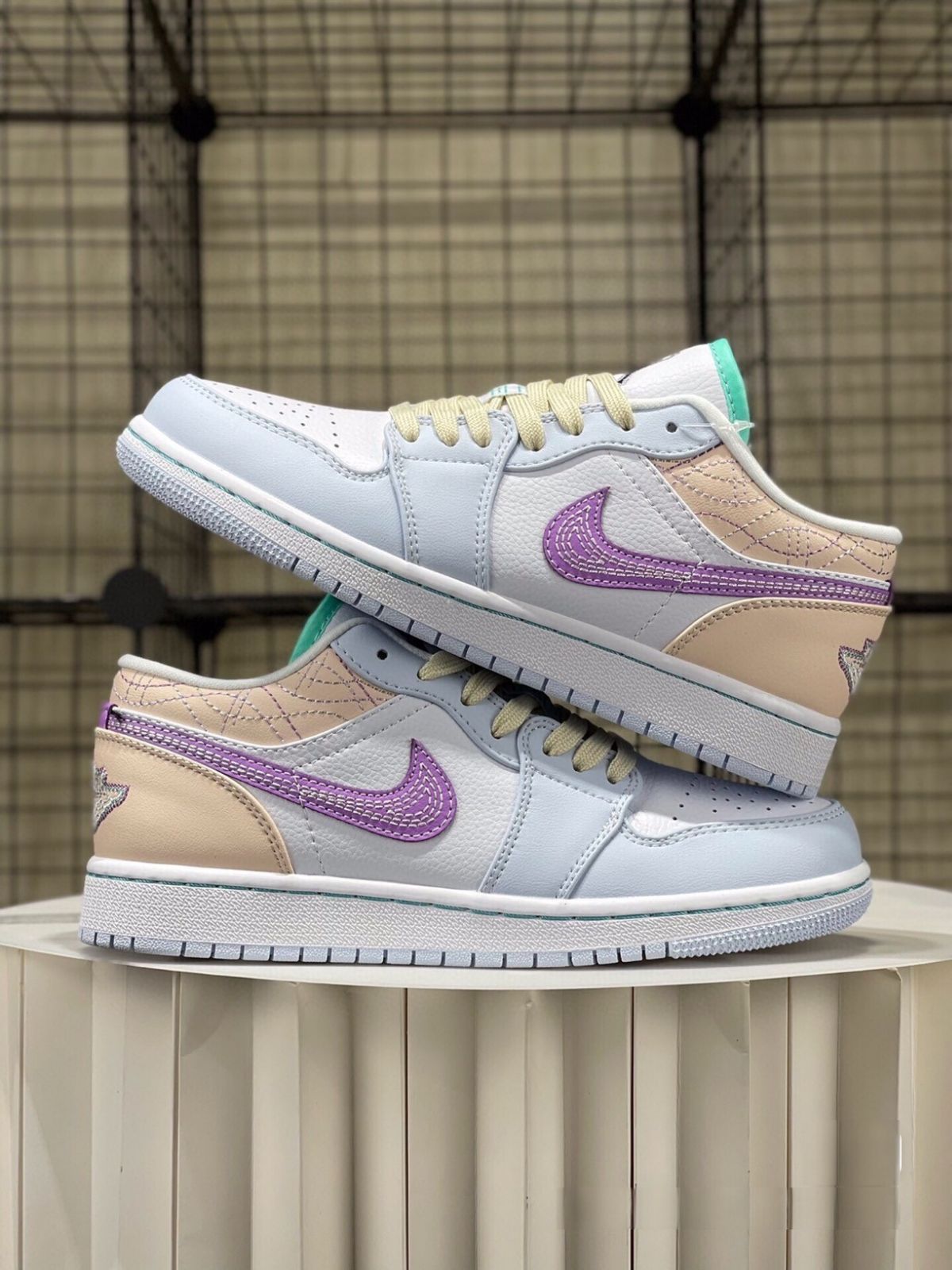 お値下げしました??即購入 箱付新品?? Air Jordan 1 Low AJ1 FV3623-151 男女兼用ジョーダン