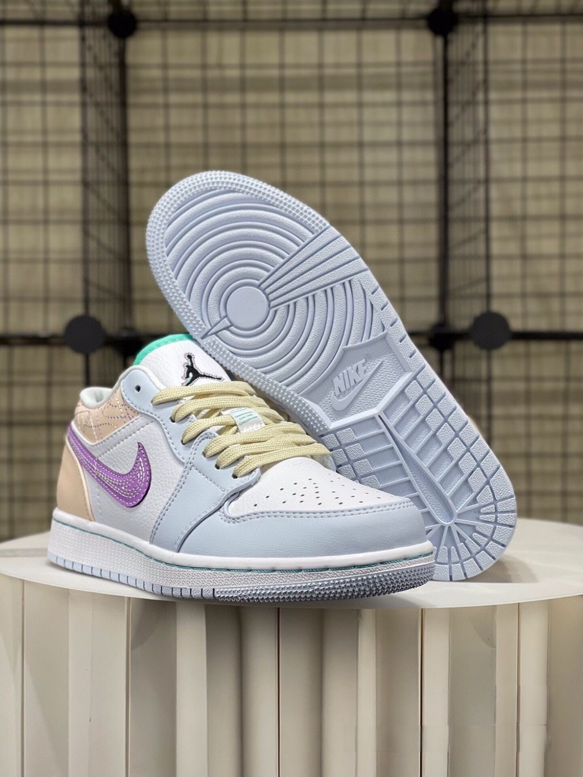 お値下げしました??即購入 箱付新品?? Air Jordan 1 Low AJ1 FV3623-151 男女兼用ジョーダン