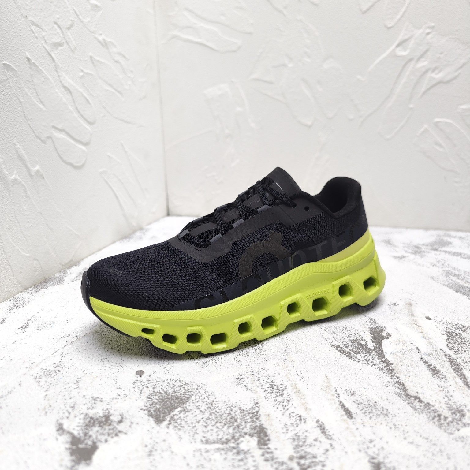 On Cloudmonster ジョギング スポーツ トレーニング ランニングシューズ メンズ レディー スニーカー タウンユース 新品 未使用 ブラック グリーン On Cloudmonster ジョギング スポーツ トレーニング ランニングシューズ メンズ レディー スニーカー タウンユース 新品 未使用 ブラック グリーン