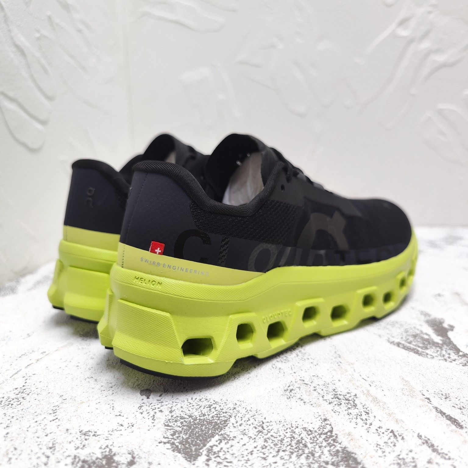 On Cloudmonster ジョギング スポーツ トレーニング ランニングシューズ メンズ レディー スニーカー タウンユース 新品 未使用 ブラック グリーン On Cloudmonster ジョギング スポーツ トレーニング ランニングシューズ メンズ レディー スニーカー タウンユース 新品 未使用 ブラック グリーン