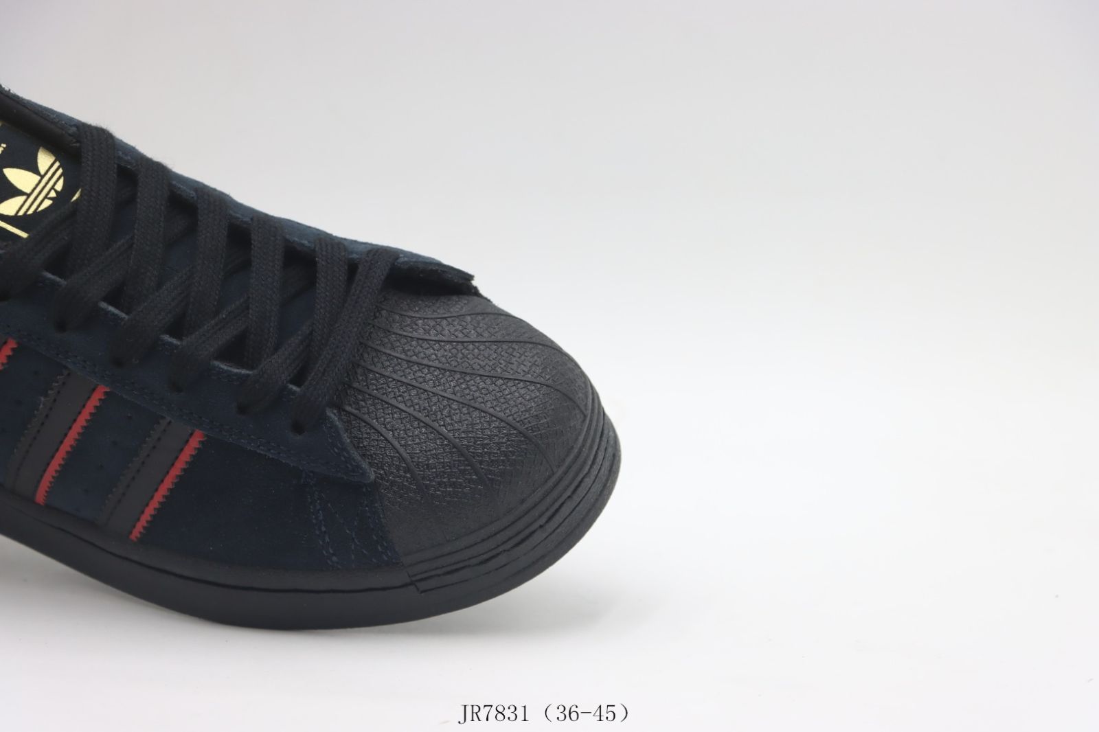 【今日特価】アディダス Adidas スケートシューズ JR7831 ブラック & レッド