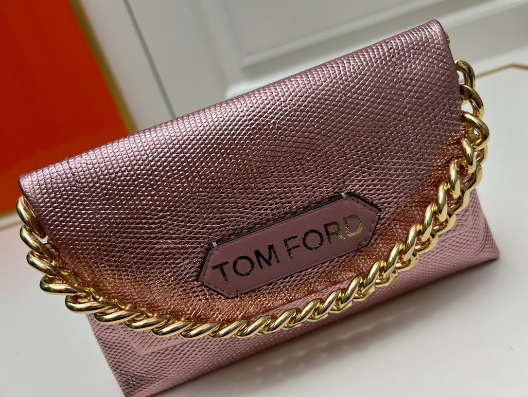 【本日限定特価】TOM FORD メタリックチェーンハンドバッグ 小サイズ 専用ボックス付き[本日特価|新品未使用品]