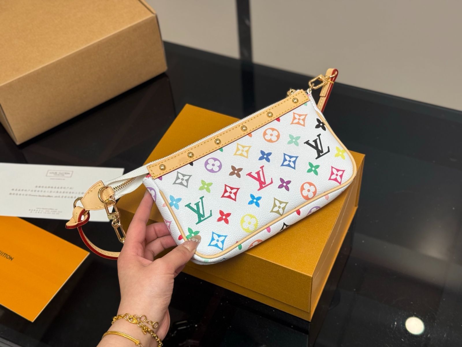 【今日特価】LV New Hot Selling Mahjong Bag 21×12cm | LV マホンジョンバッグ 21×12cm 新ブランド 【今日特価】LV New Hot Selling Mahjong Bag 21×12cm | LV マホンジョンバッグ 21×12cm 新ブランド